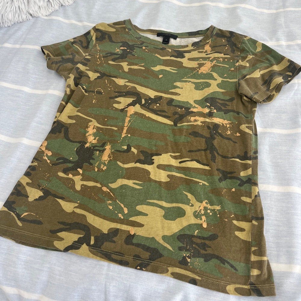 Women’s J.Crew Small Camo and gold t-shirt
